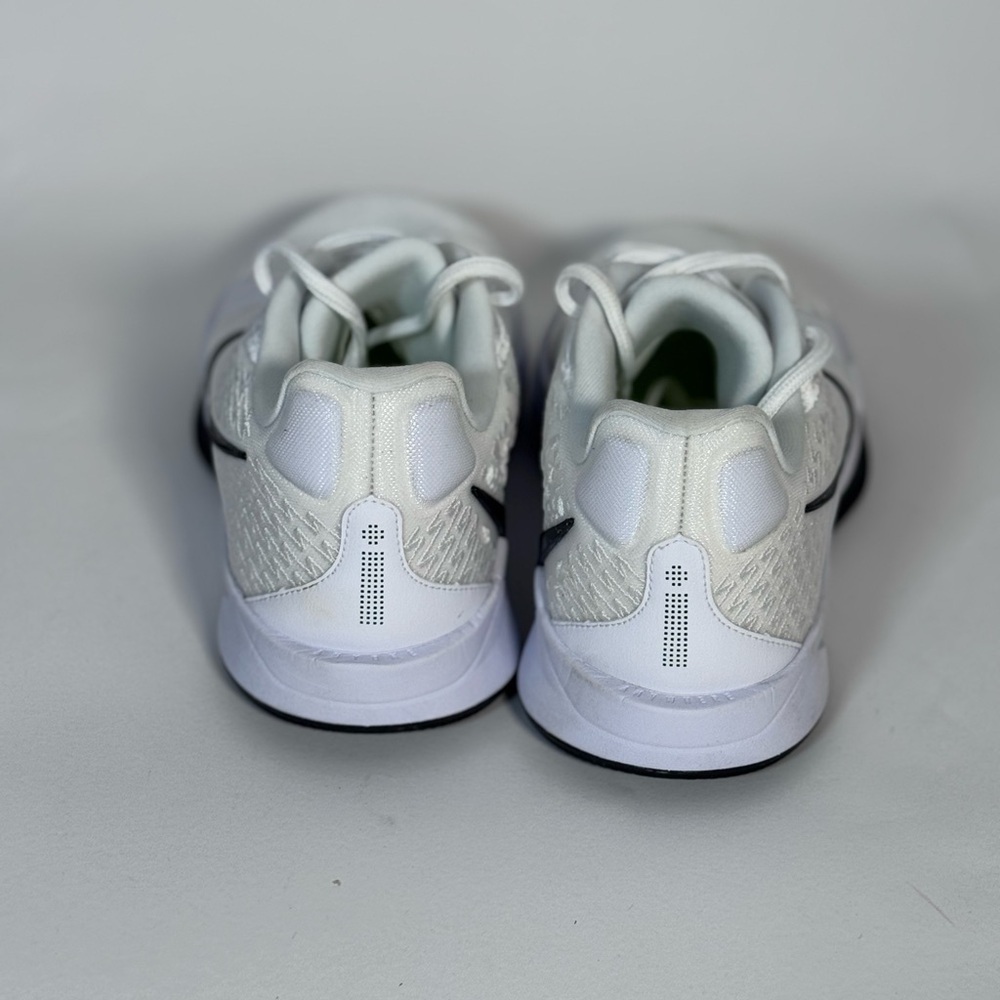 NWOB Nike Sabrina 2 Basketball Shoes - Picture 7 of 7